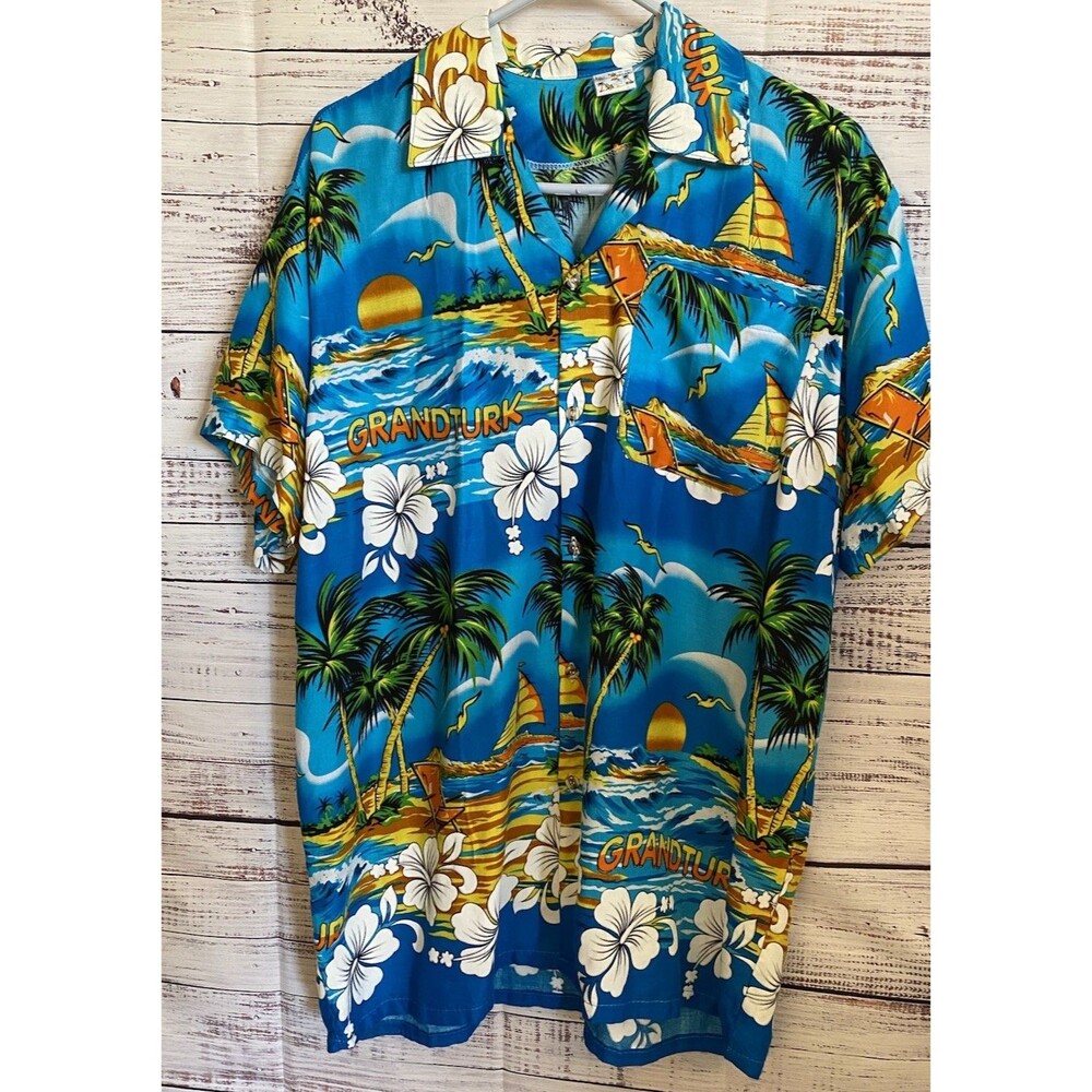 Island Dreams Grand Turks Button Up Men’s XL Collared Tropical  Ocean Palm Trees